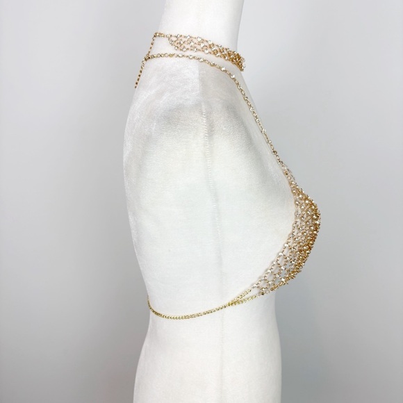 Amber Sceats x REVOLVE Festival Ready Chain Bra in Gold - Picture 9 of 12